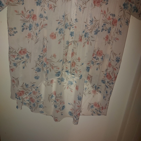 Torrid Sheer Floral High-Low Blouse/Cover Up - Picture 5 of 9